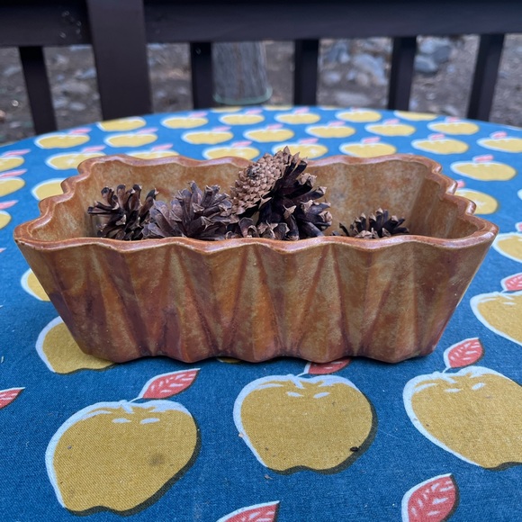 Mid-century Vintage Ceramic Planter - Picture 5 of 11